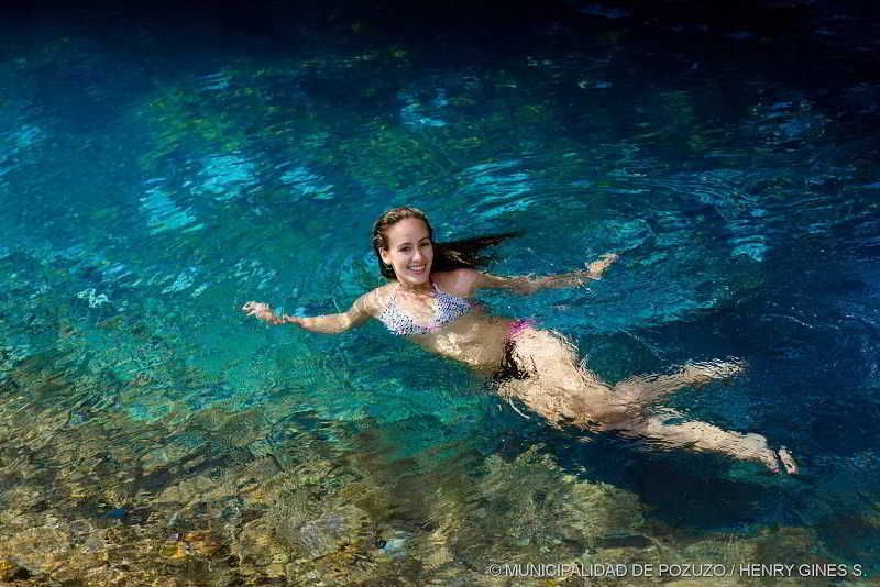 Pozas Azules de agua salada de color turquesa en Pozuzo